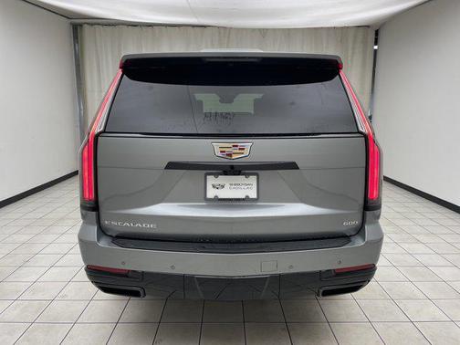 Argent Silver Metallic 2026 Cadillac Escalade Sport Platinum