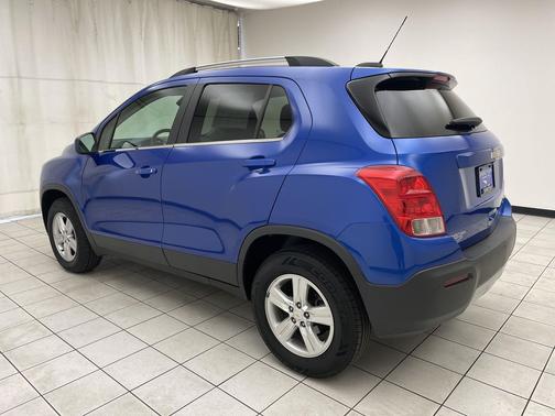 Brilliant Blue Metallic 2016 Chevrolet Trax LT