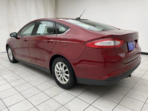 2016 Ford Fusion S