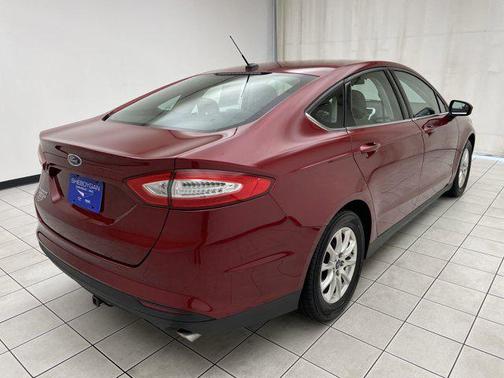 2016 Ford Fusion S