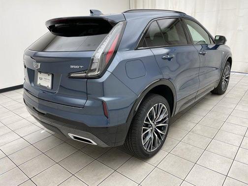 2025 Cadillac XT4 Sport