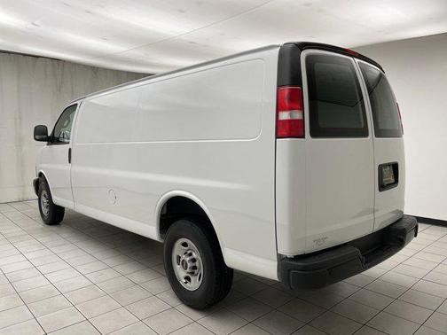 2024 GMC Savana 2500 Work Van