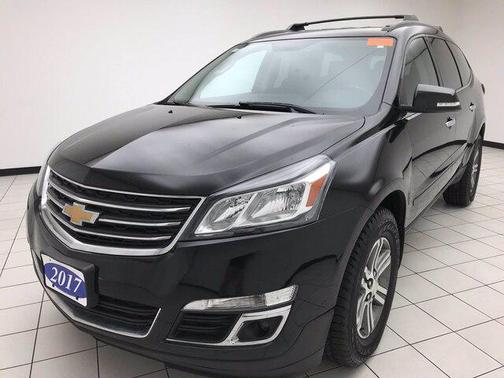 Mosaic Black Metallic 2017 Chevrolet Traverse 2LT
