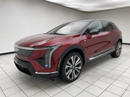 2025 Cadillac OPTIQ Luxury 2 AWD