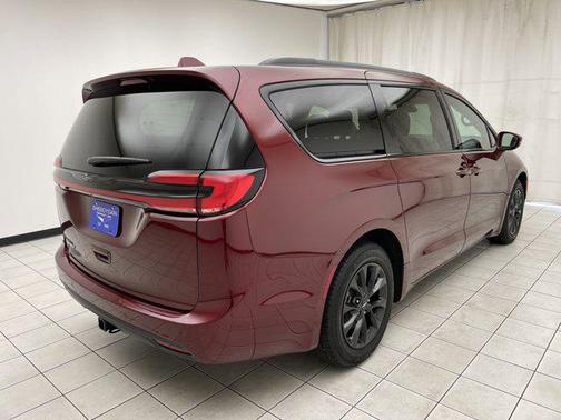 2021 Chrysler Pacifica Touring