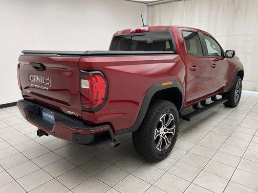 2023 GMC Canyon AT4