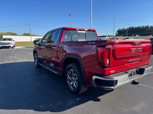 2022 GMC Sierra 1500 SLT