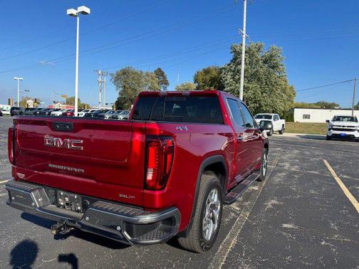 2022 GMC Sierra 1500 SLT