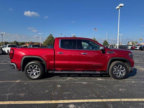 2022 GMC Sierra 1500 SLT