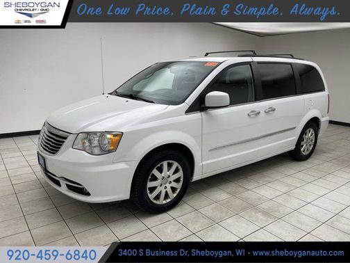 2016 Chrysler Town & Country Touring