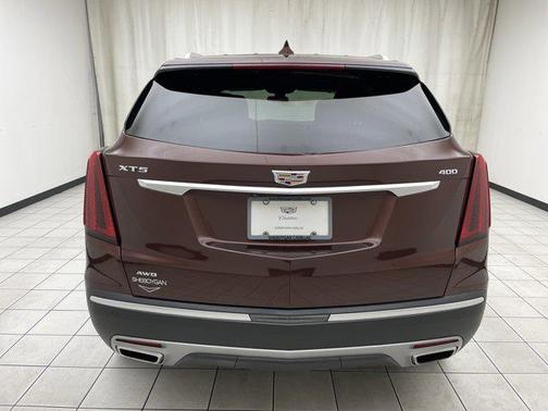 2022 Cadillac XT5 Premium Luxury
