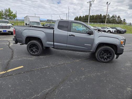 2021 GMC Canyon Elevation Standard
