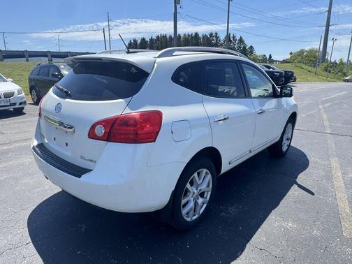 Pearl White 2013 Nissan Rogue SV w/SL Pkg