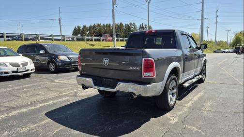 Granite Crystal Metallic Clearcoat 2016 RAM 1500 Laramie