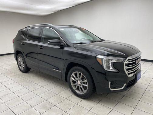Ebony Twilight Metallic 2022 GMC Terrain SLT