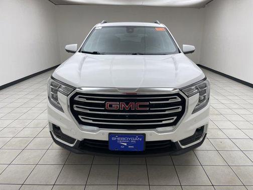 Summit White 2022 GMC Terrain SLT