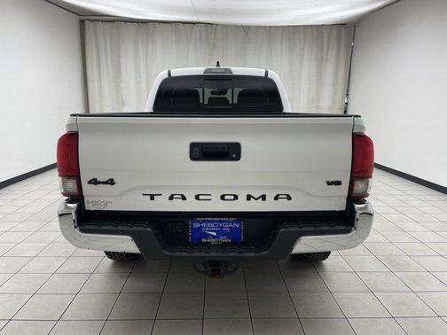 2022 Toyota Tacoma SR5