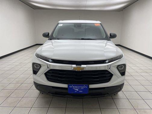 Summit White 2025 Chevrolet Trailblazer LS