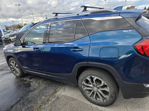 2020 GMC Terrain SLT