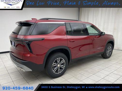 Radiant Red Tintcoat 2026 Chevrolet Traverse LT