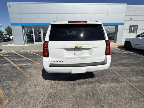 Summit White 2019 Chevrolet Suburban LT