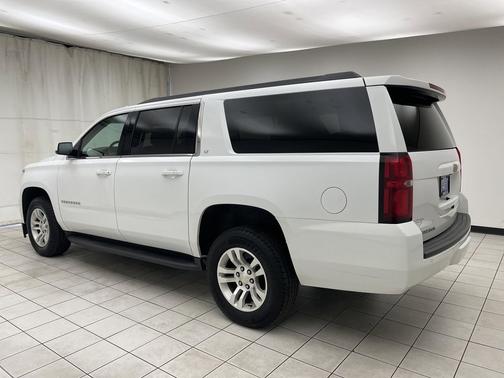 Summit White 2019 Chevrolet Suburban LT