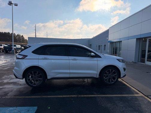 2016 Ford Edge Sport
