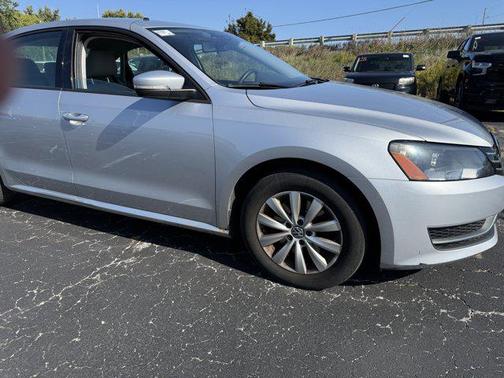 2012 Volkswagen Passat 2.5 S