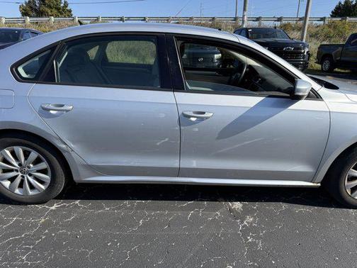 2012 Volkswagen Passat 2.5 S
