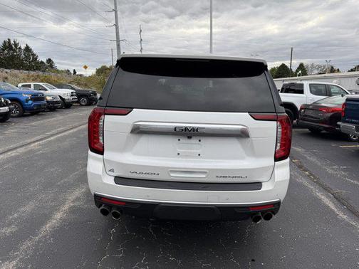 2022 GMC Yukon XL Denali
