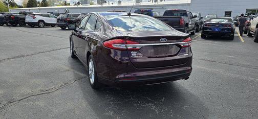 Burgundy 2018 Ford Fusion SE