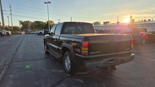 2005 GMC Sierra 1500 SLE Crew Cab