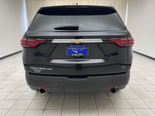 Mosaic Black Metallic 2023 Chevrolet Traverse LT Cloth