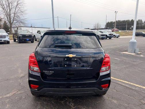 Midnight Blue Metallic 2022 Chevrolet Trax LS