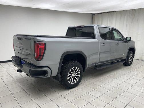 Sterling Metallic 2023 GMC Sierra 1500 AT4