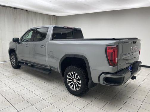 Sterling Metallic 2023 GMC Sierra 1500 AT4