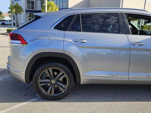 2022 Volkswagen Atlas Cross Sport 3.6L V6 SEL R-Line