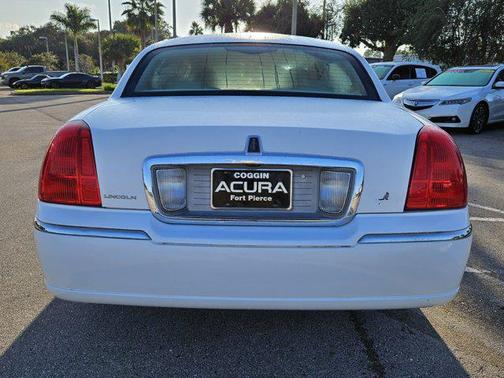 2007 Lincoln Town Car Signature