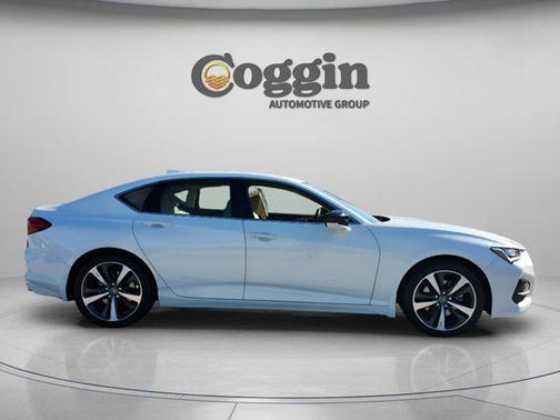 2025 Acura TLX Technology