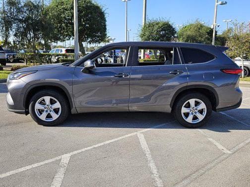 2023 Toyota Highlander Platinum