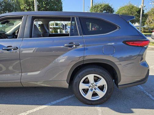 2023 Toyota Highlander Platinum