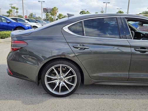 2022 Genesis G70 3.3T RWD