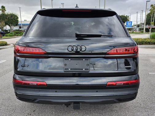 2023 Audi Q7 55 Prestige