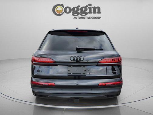 2023 Audi Q7 55 Prestige