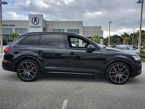 2023 Audi Q7 55 Prestige