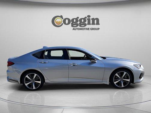 2025 Acura TLX Technology