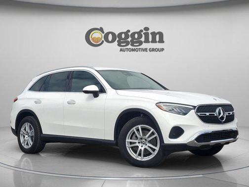 2025 Mercedes-Benz GLC 300 Base