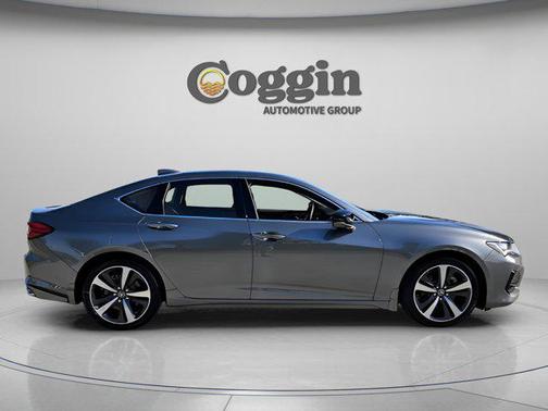 2025 Acura TLX Technology