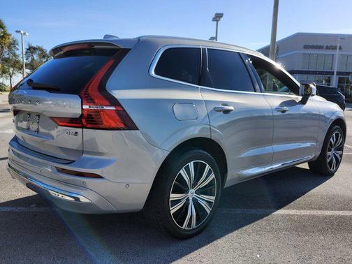 2022 Volvo XC60 B6 Inscription