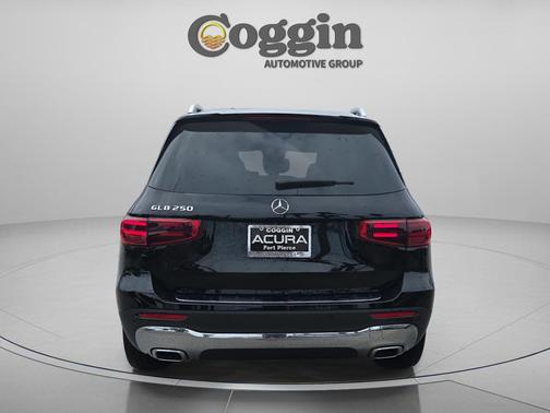 Night Black 2024 Mercedes-Benz GLB 250 Base